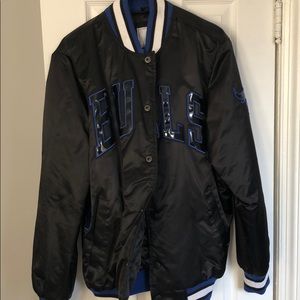 Bulls bomber